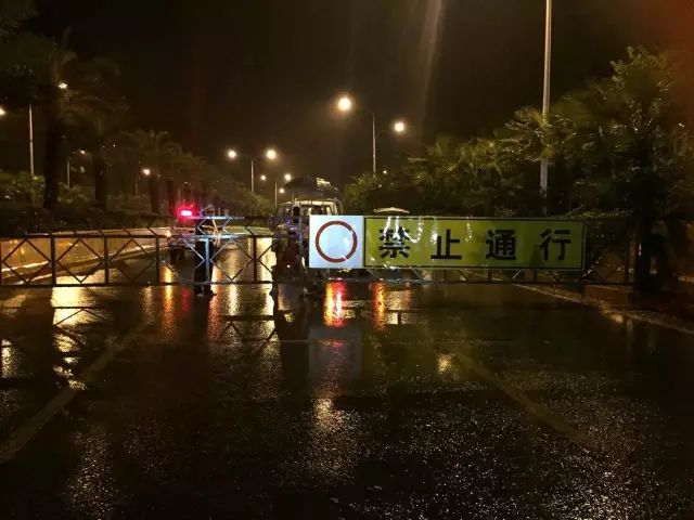 厦门湖滨北路常驻人口_厦门速度引发央媒惊叹 经过台风才知道 厦门最美的风(3)