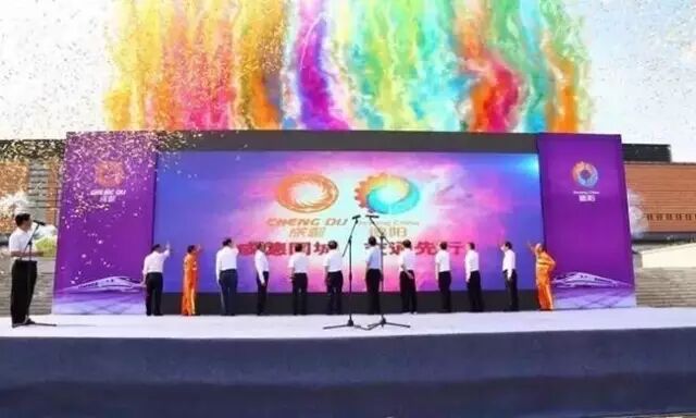 2019年22日经济半小时_经济半小时 手机漫游费听证会遗憾在哪里(3)